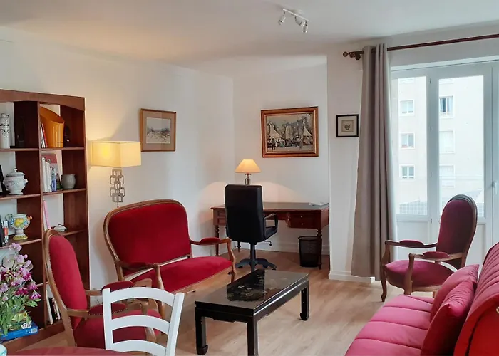 Le Quai De Juillet カーン